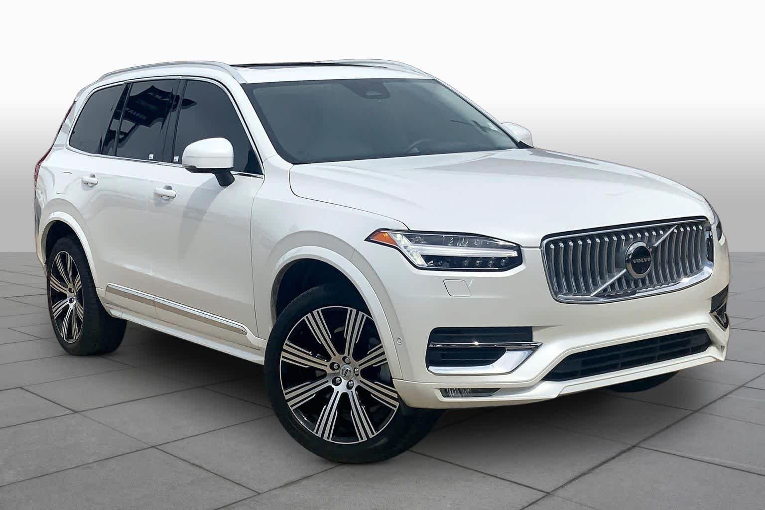 Used 2025 WHITE Volvo Ultra image 3