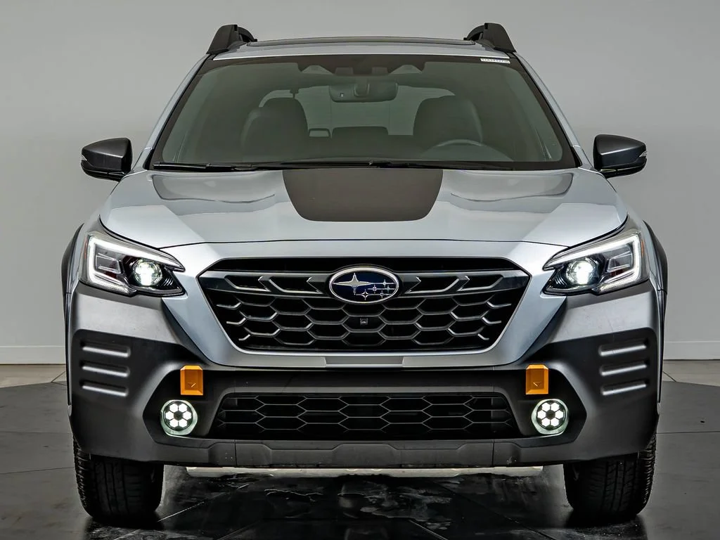Used 2023 Ice Silver Metallic Subaru Wilderness image 2