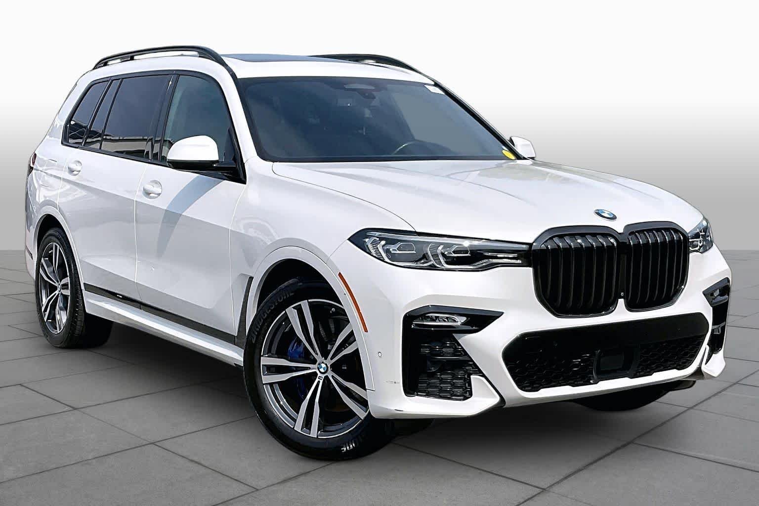 Used 2022 Mineral White Metallic BMW xDrive40i image 2