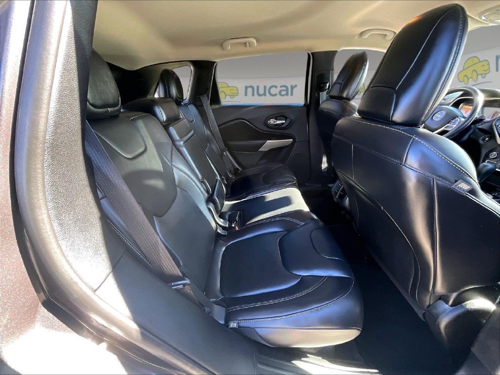 Used 2017 Gray Jeep Limited image 16