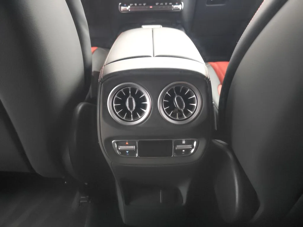 Certified Used 2025 MANUFAKTUR Moonlight White Magno Mercedes-Benz G 63 AMG® image 31