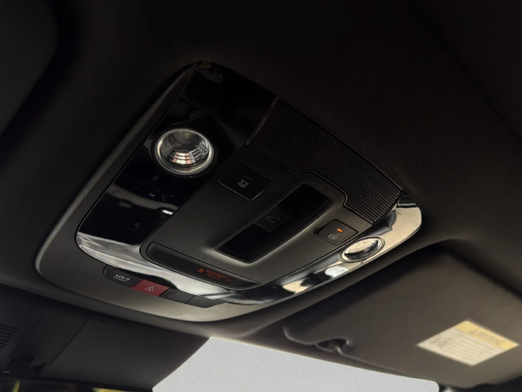Used 2024 Glacier White Pearl/Ebony Black Roof Kia X-Pro image 12
