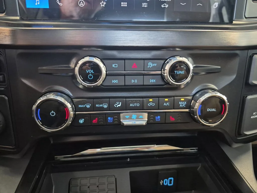 New 2026 Marsh Gray Ford F-250® Lariat® image 31
