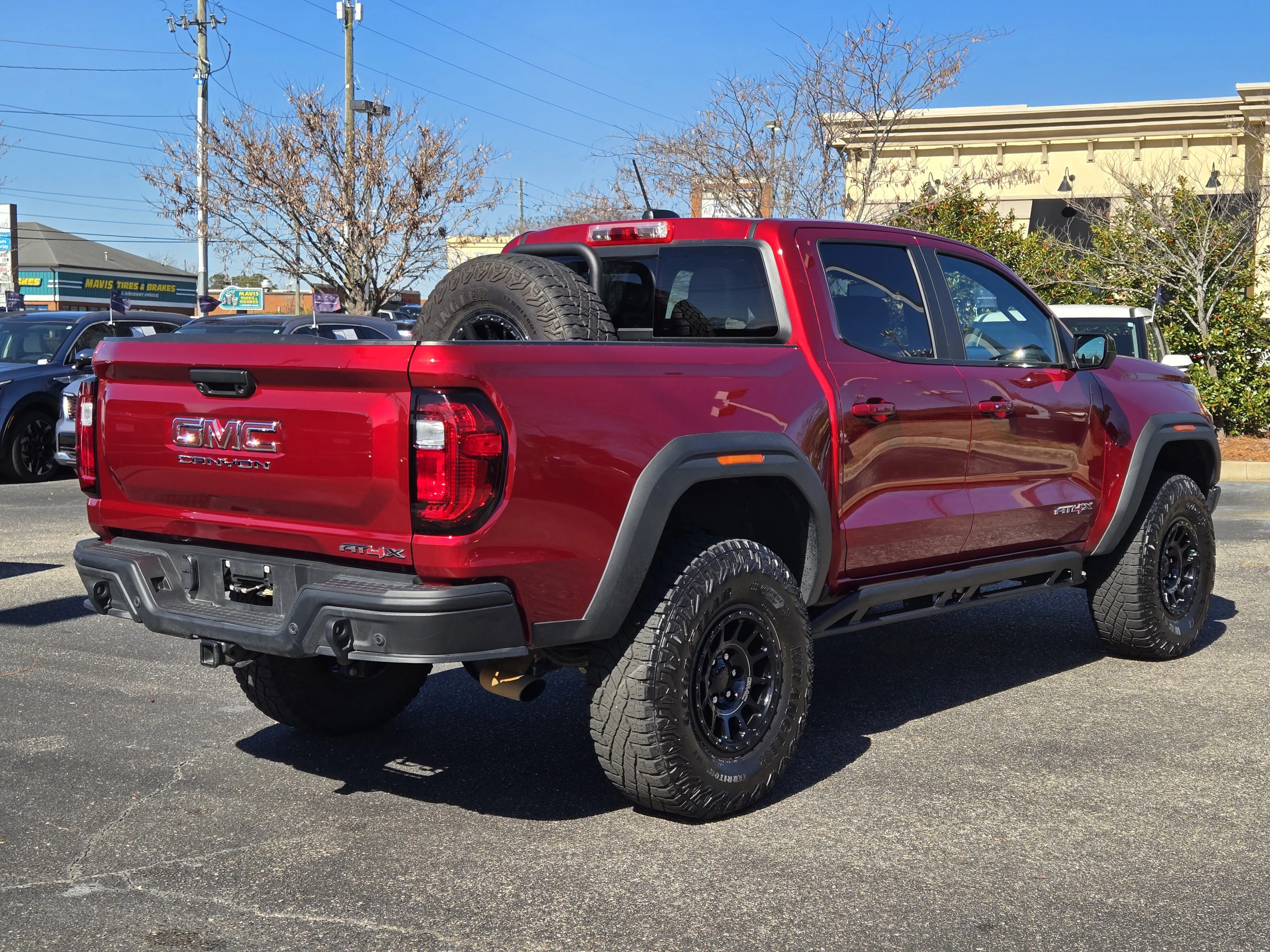 2024 GMC Canyon AT4X - Photo 6