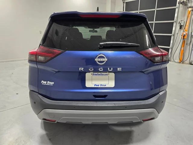Used 2023 Blue Nissan S image 10