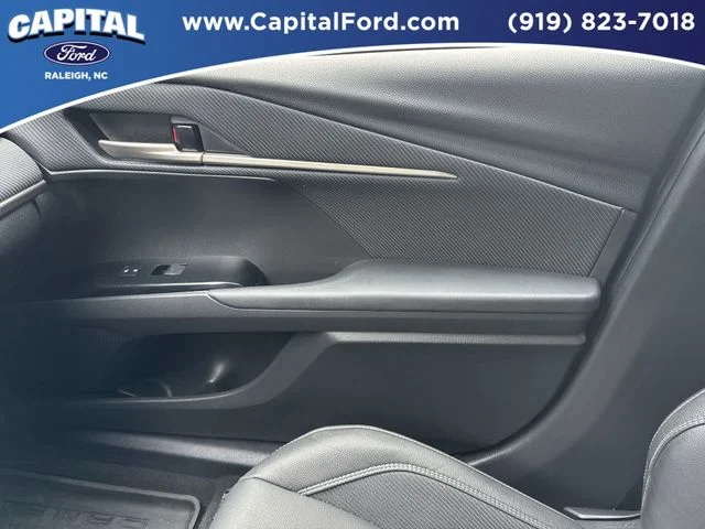 Used 2025 White Toyota SE image 28