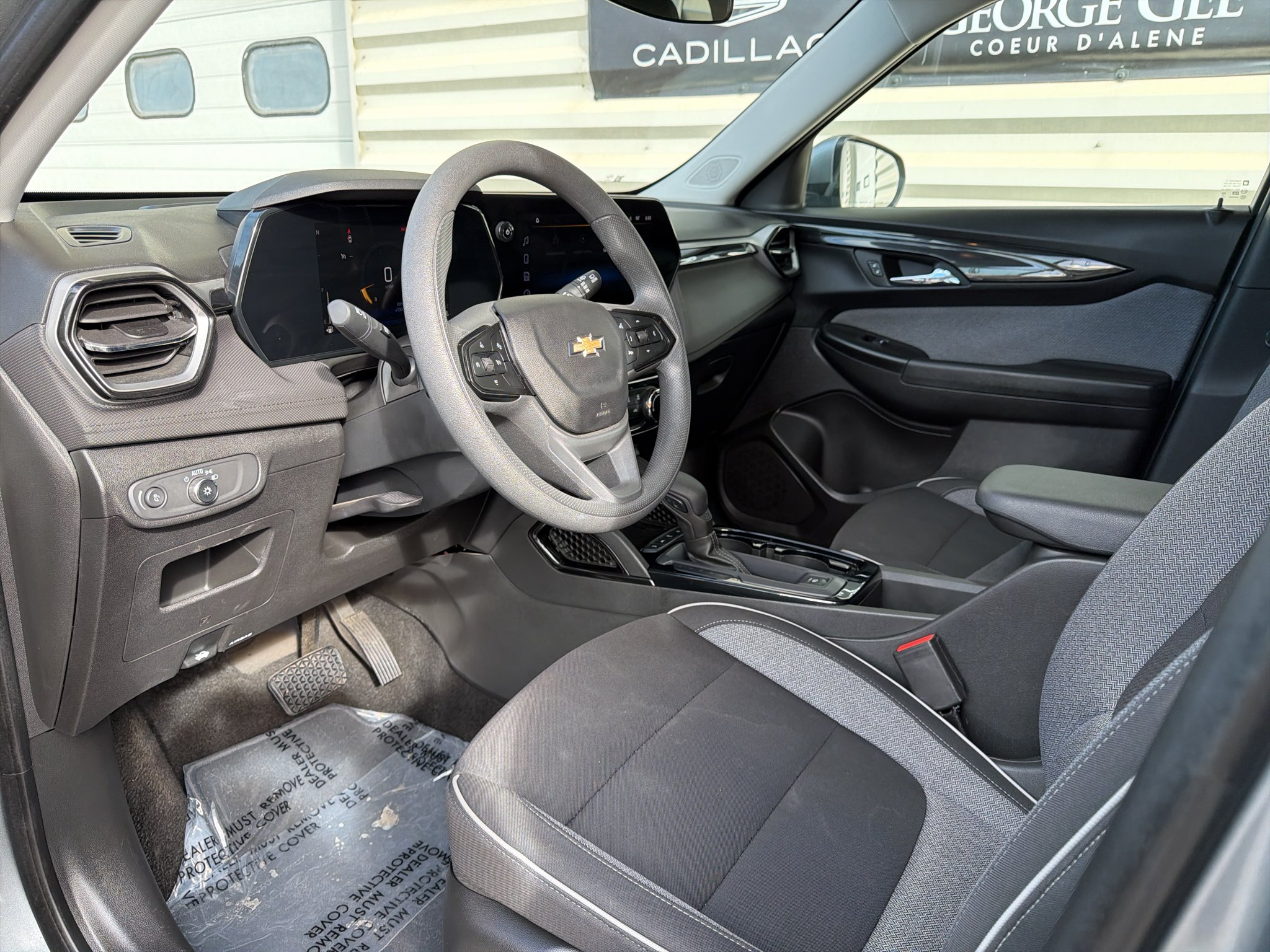 Used 2025 Sterling Gray Metallic Chevrolet LT image 10