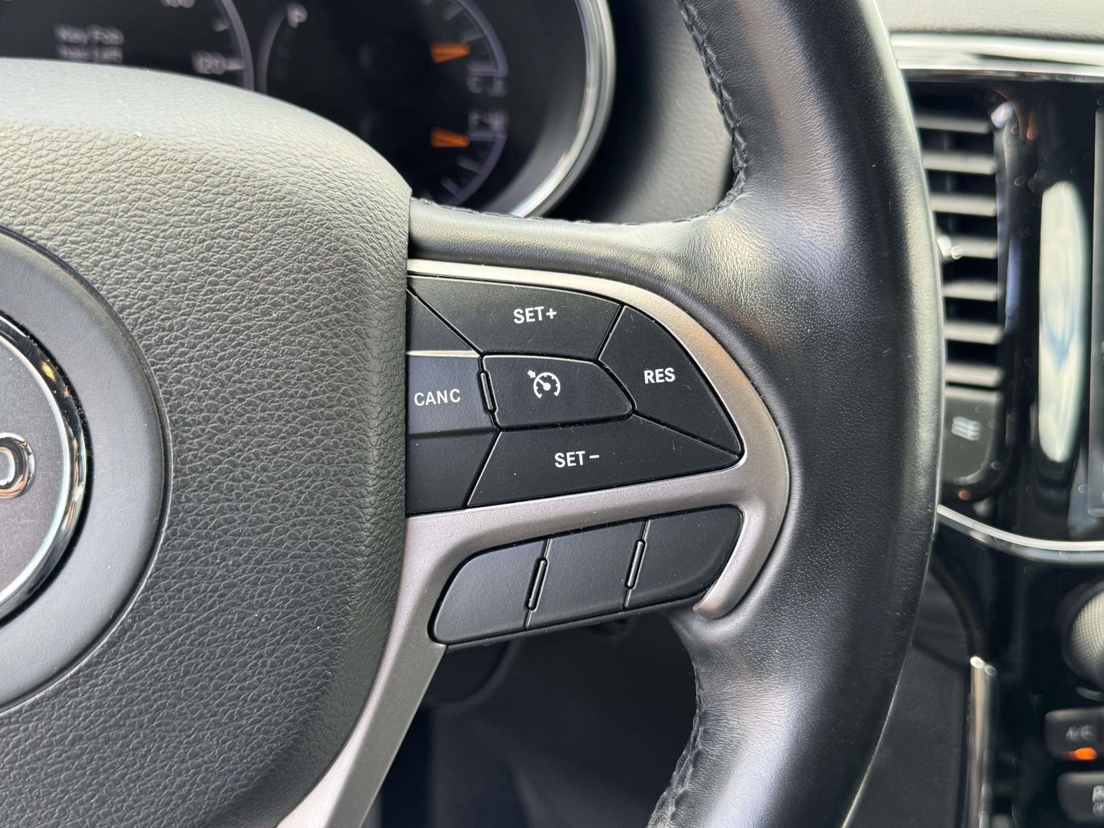 Used 2020 Bright White Clearcoat Jeep Altitude image 10