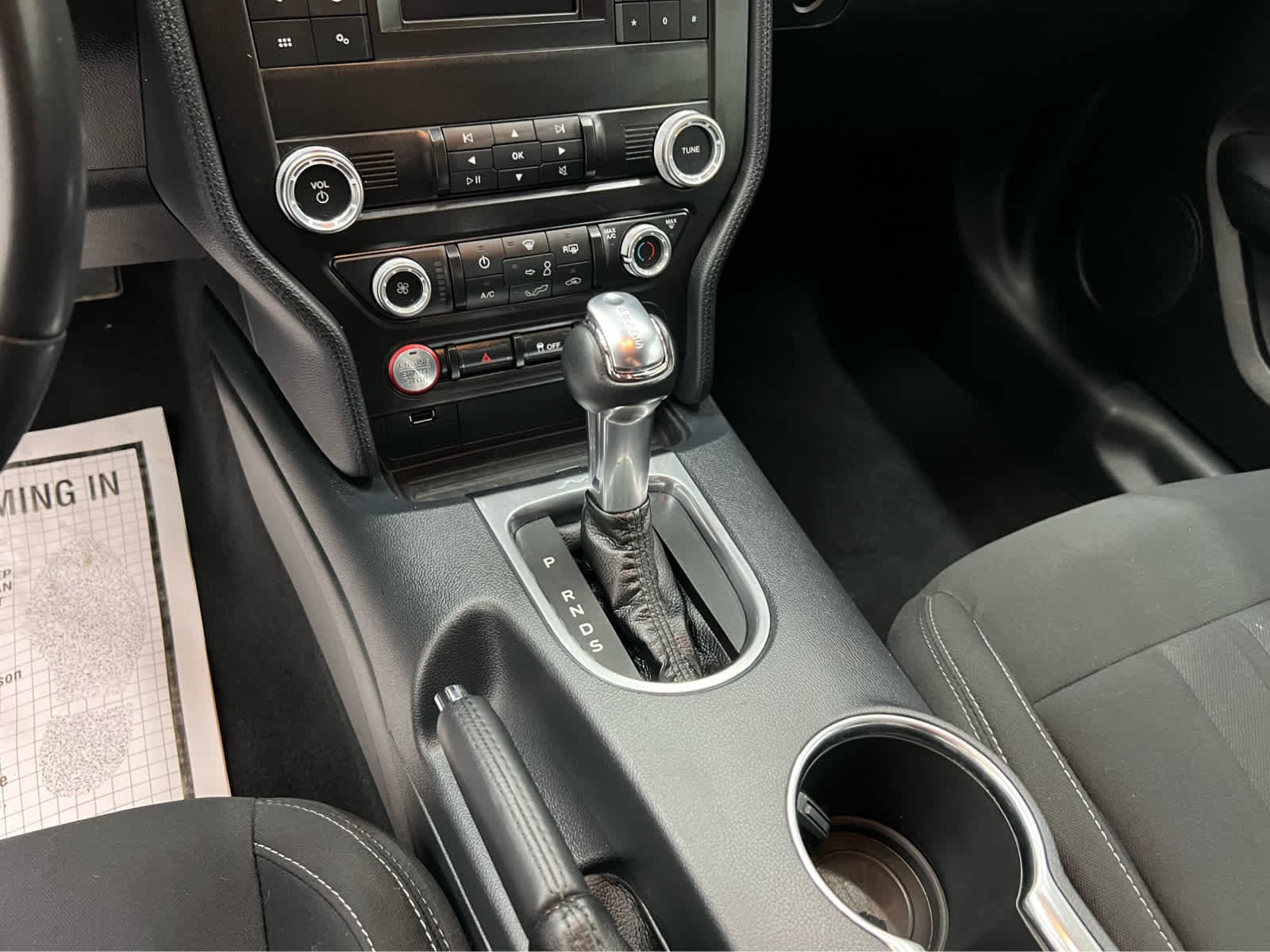 Used 2021 Oxford White Ford GT image 22