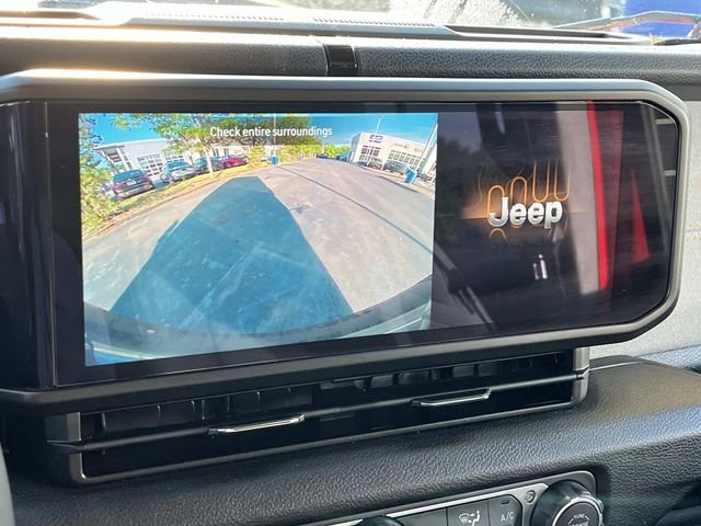 Used 2025 Red Jeep Sport S image 28