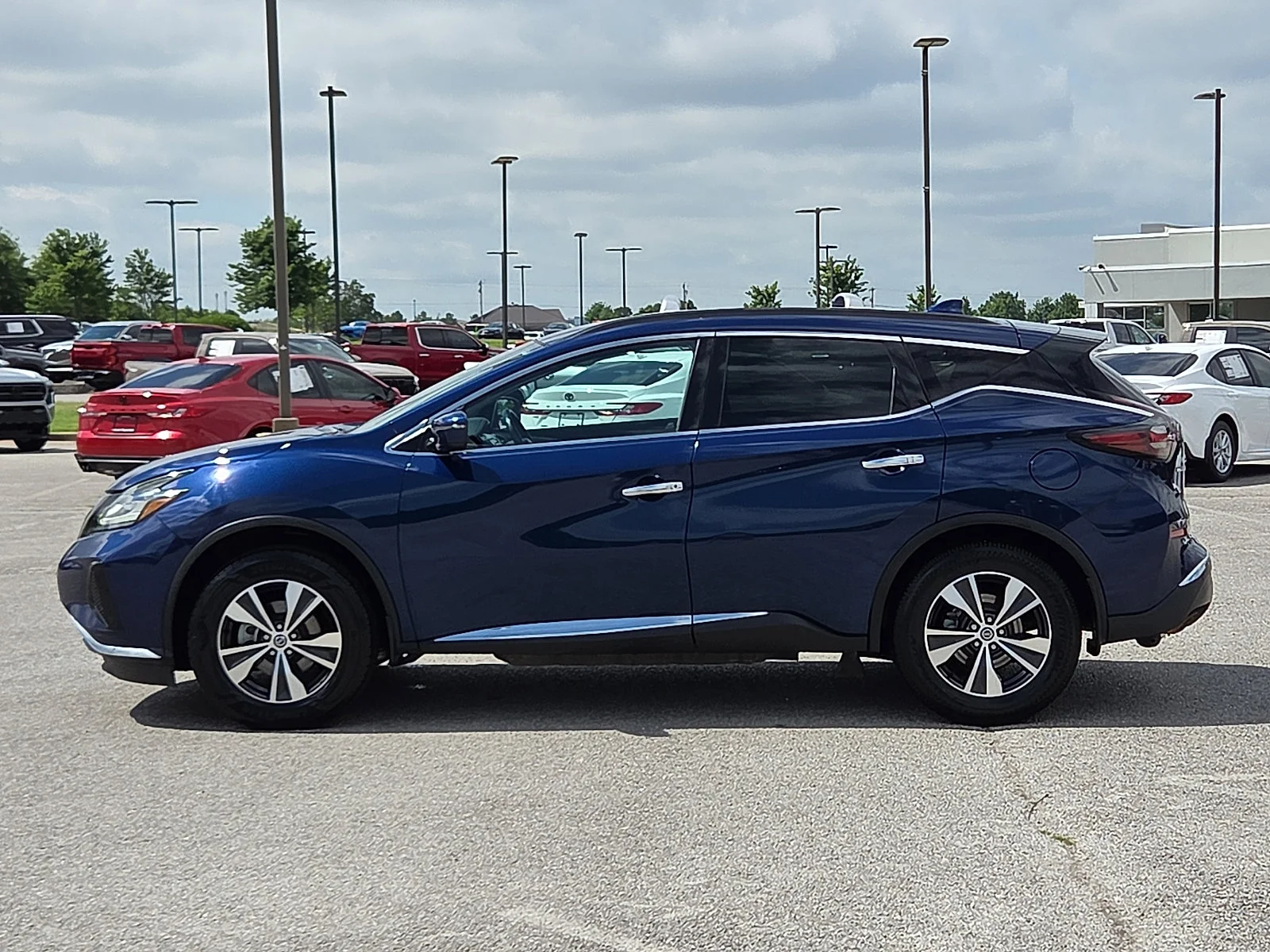 Used 2020 Deep Blue Pearl Nissan SV image 3