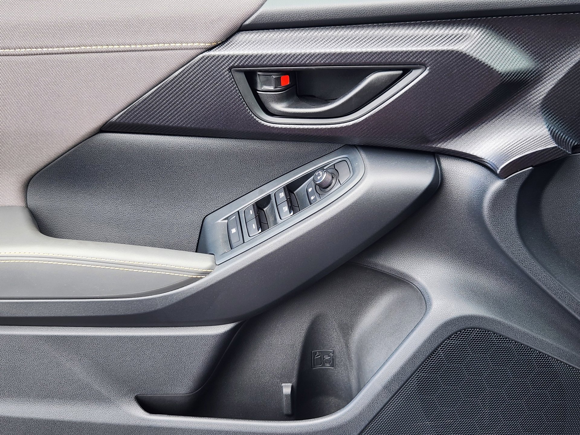 New 2026 ICE SILVER METALLIC Subaru Sport Hybrid image 17