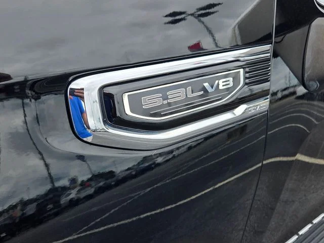 Used 2019 Black GMC SLT image 11