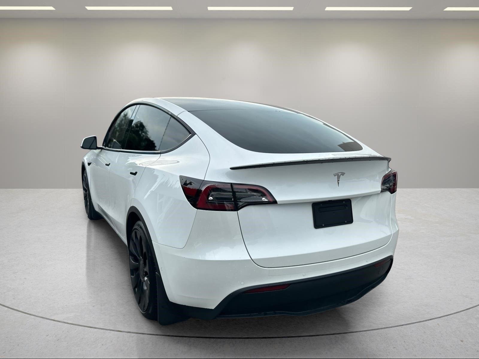 Used 2022 Pearl White Multi-Coat Tesla Performance image 3