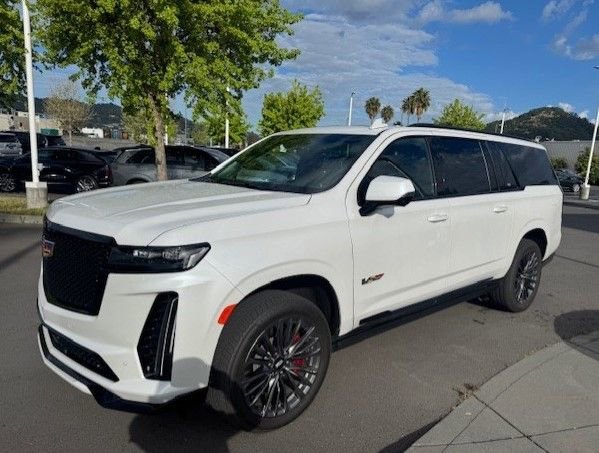 2023 Cadillac Escalade ESV Escalade ESV-V photo 3