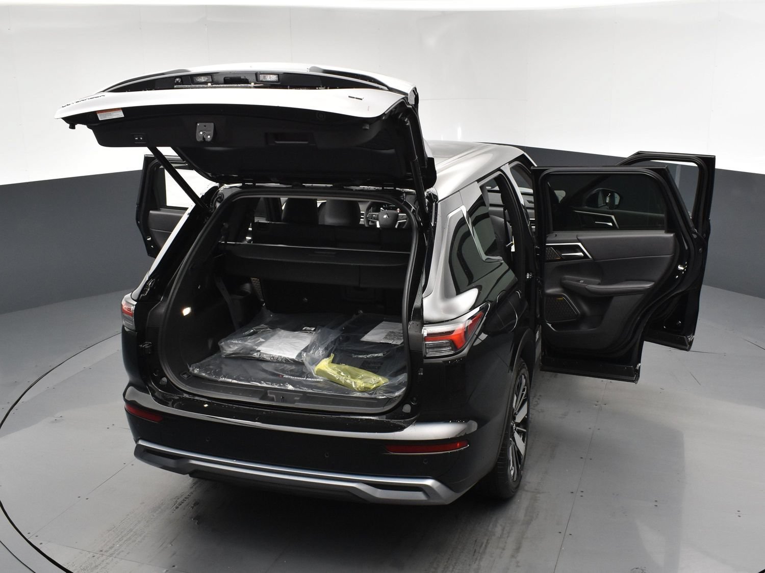 New 2026 Black Diamond Mitsubishi SE 1.5T S-AWC image 28