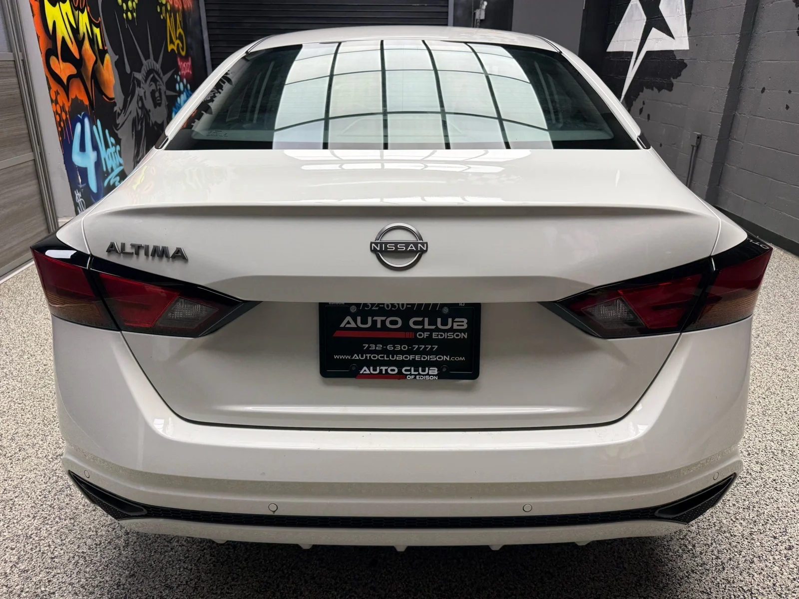 Used 2024 Glacier White (qak) Nissan 2.5 S image 5