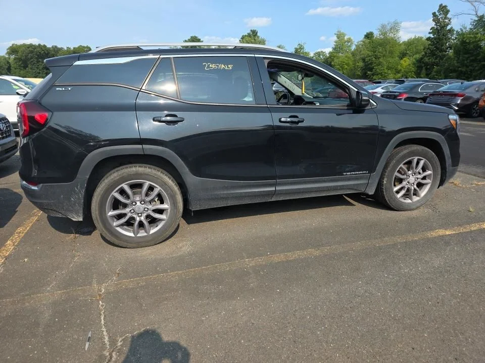 Used 2024 Black GMC SLT image 2