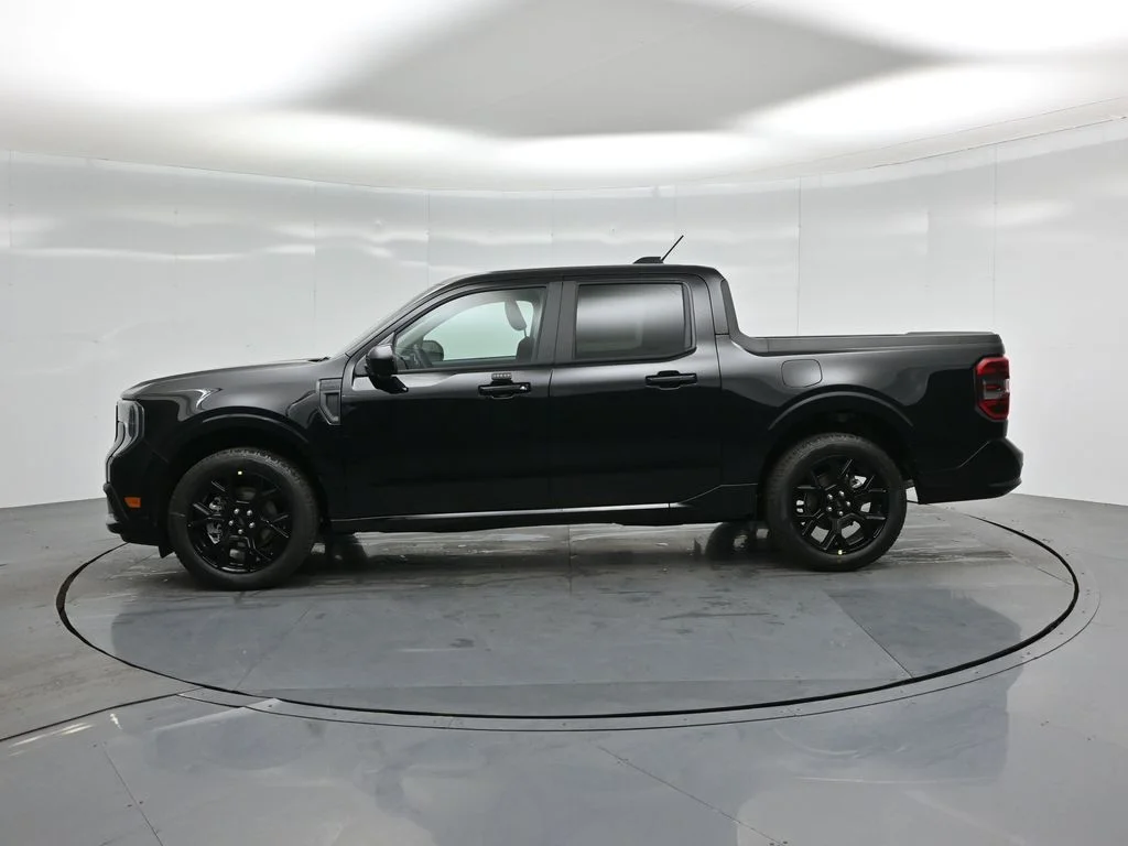 New 2026 Shadow Black Ford Lobo High image 28