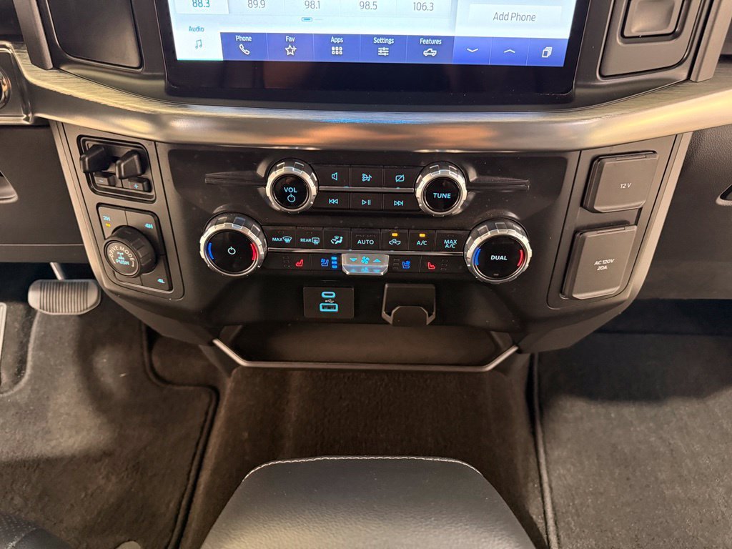 Used 2022 Oxford White Ford Lariat image 21