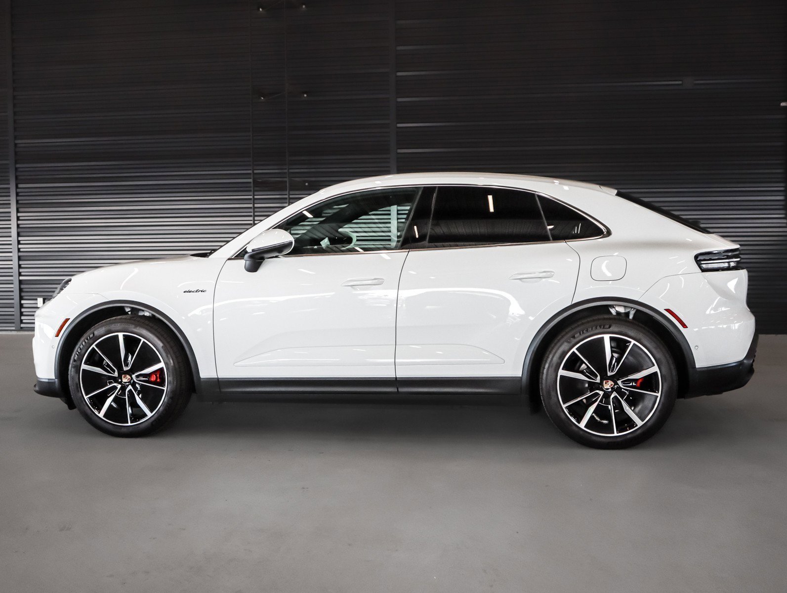 Certified 2025 Porsche Macan S with VIN WP1AB2XA5SL153463 for sale in Ontario, CA