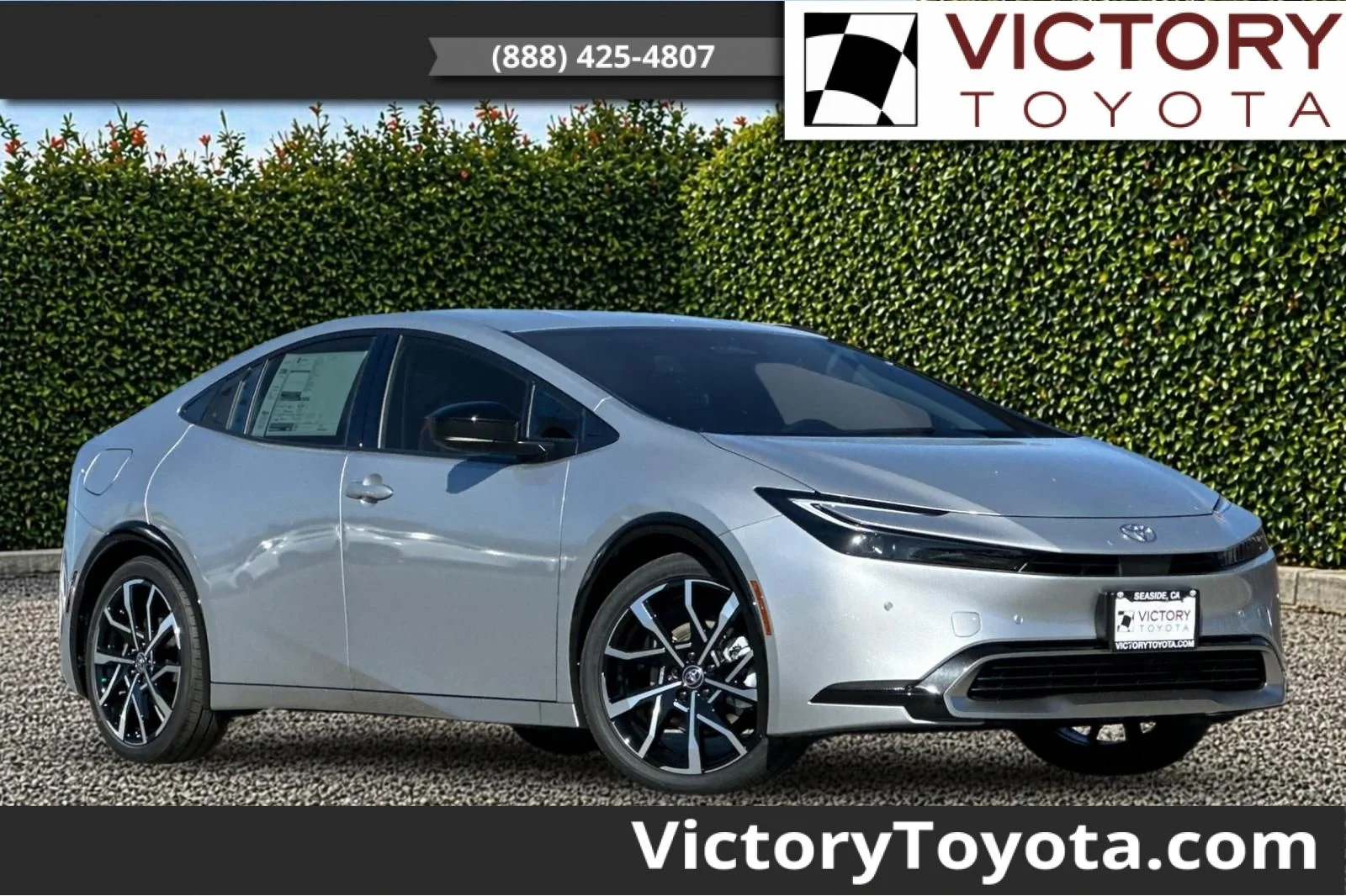 2026 Toyota Prius XSE's photo