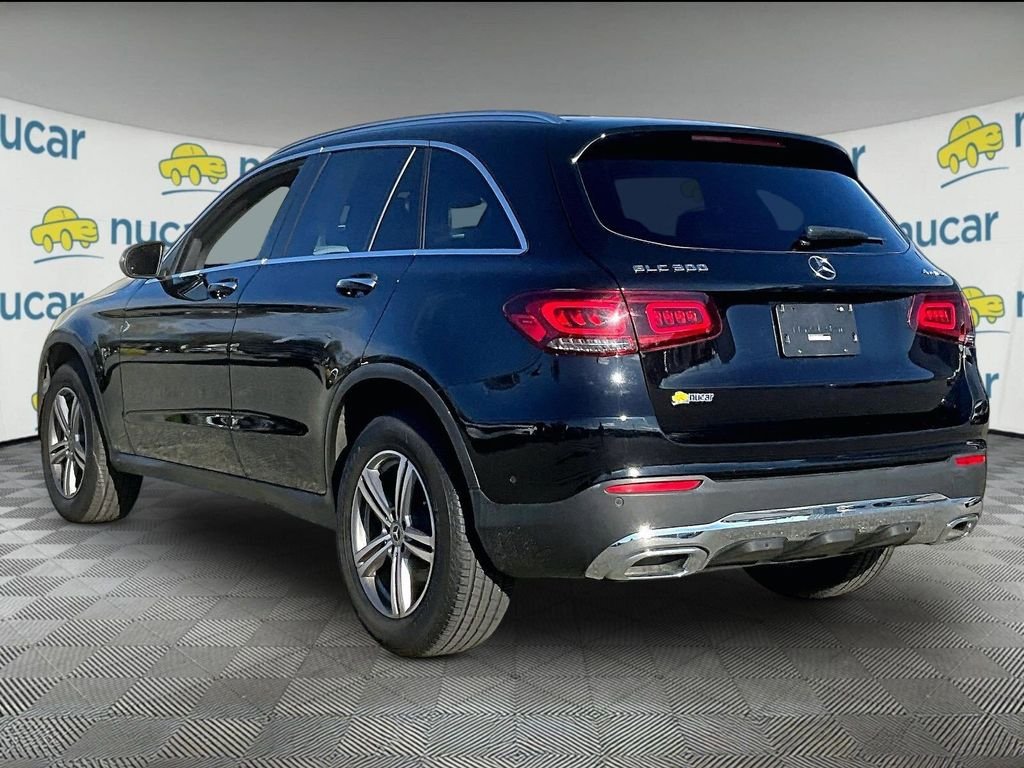 Used 2022 Black Mercedes-Benz GLC 300 image 4