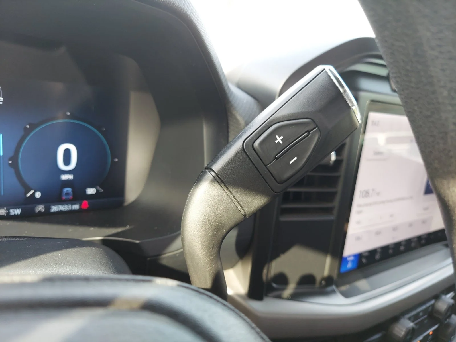 Used 2024 Gray Metallic Ford XL image 21