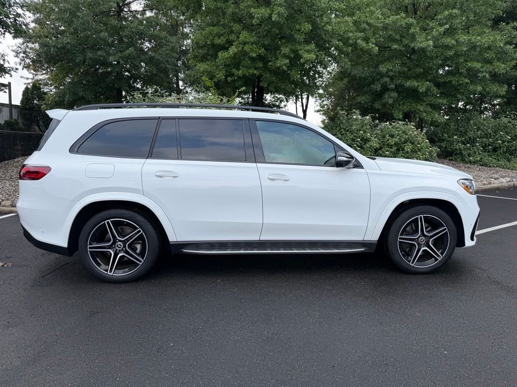 Certified Used 2025 White Mercedes-Benz GLS 450 image 3