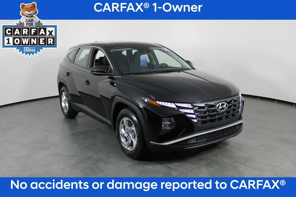 Used 2024 Black Hyundai SE image 5