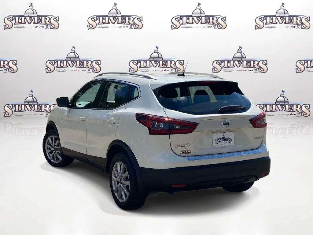 Certified Used 2022 White Nissan SV image 6