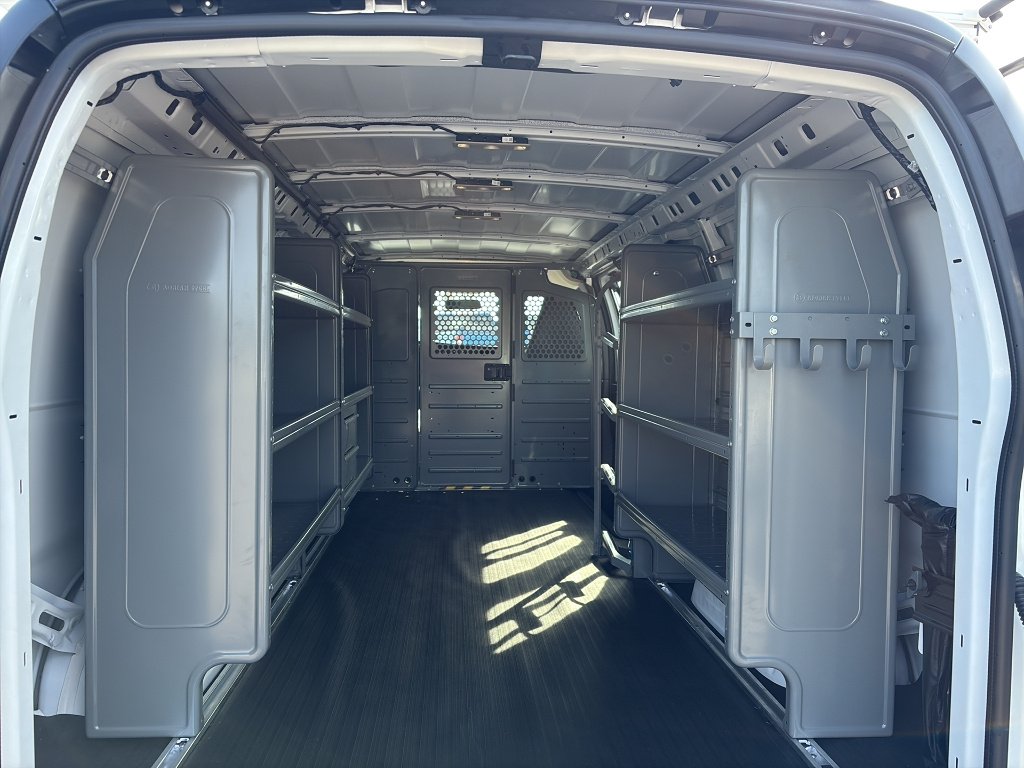 2025 Chevrolet Express Cargo Work Van - Photo 11