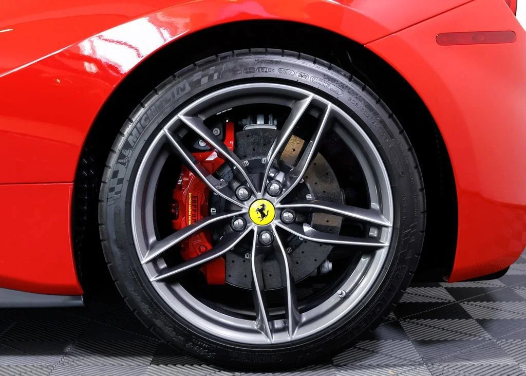 Certified Used 2018 Rosso Corsa Ferrari Base image 5