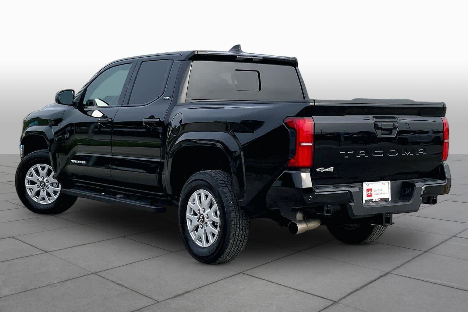 Used 2025 Black Toyota SR5 image 12