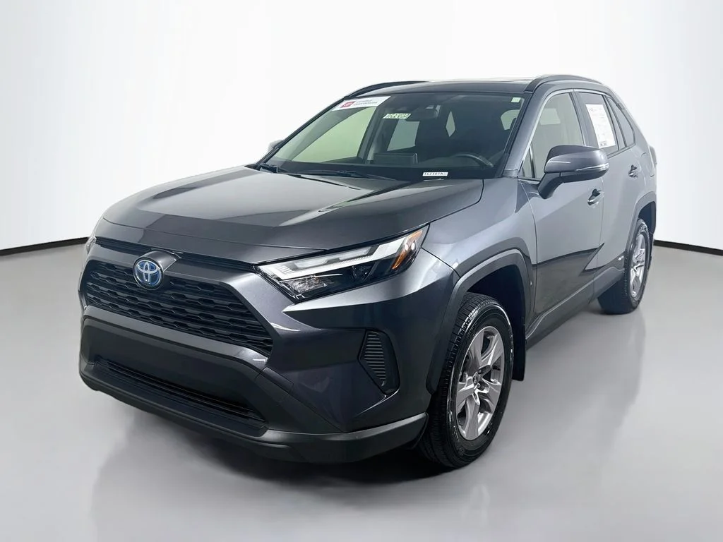 Used 2024 Magnetic Gray Metallic Toyota Hybrid XLE image 3
