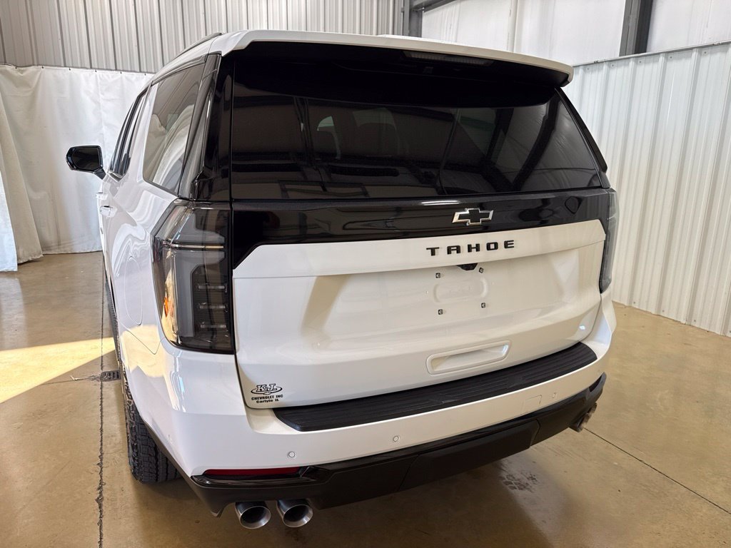 2027 Chevrolet Tahoe Z71 - Photo 6