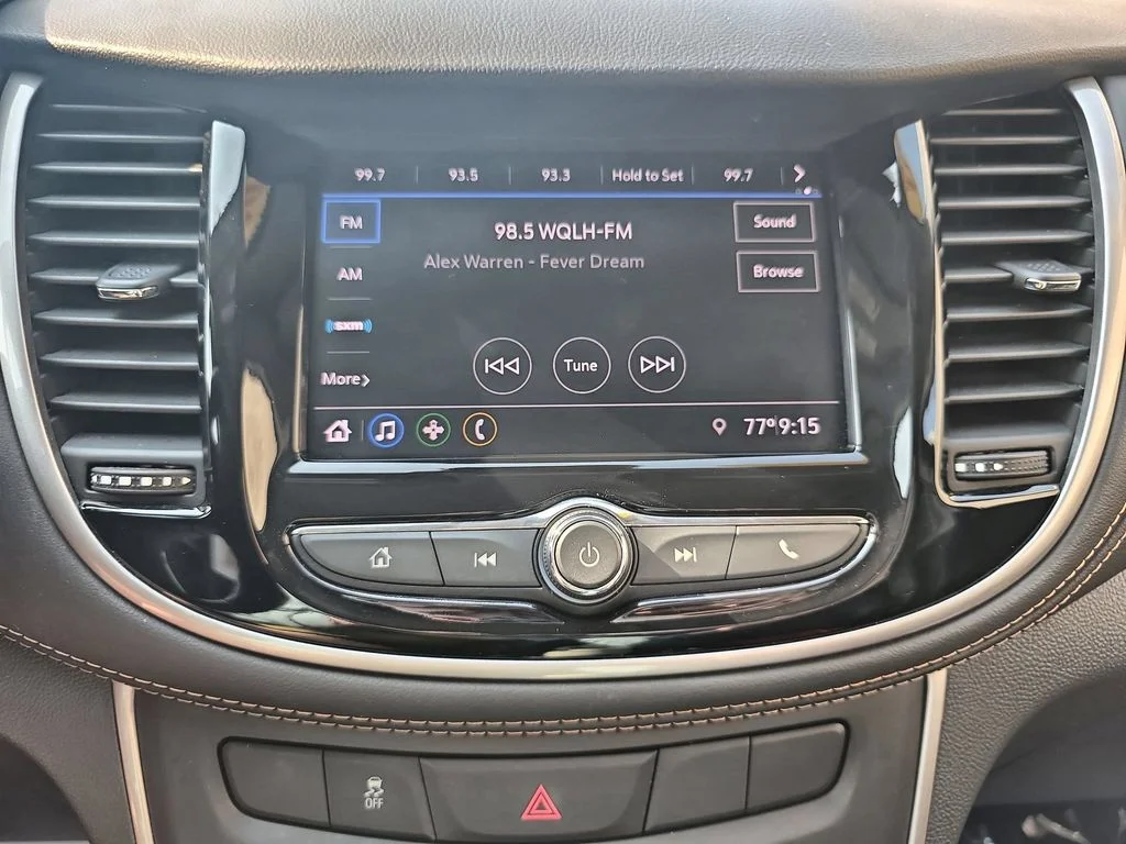 Used 2020 White Chevrolet LT image 13