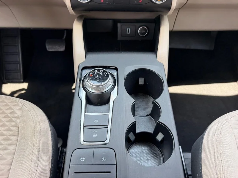 Certified Used 2020 Oxford White Ford SE image 16