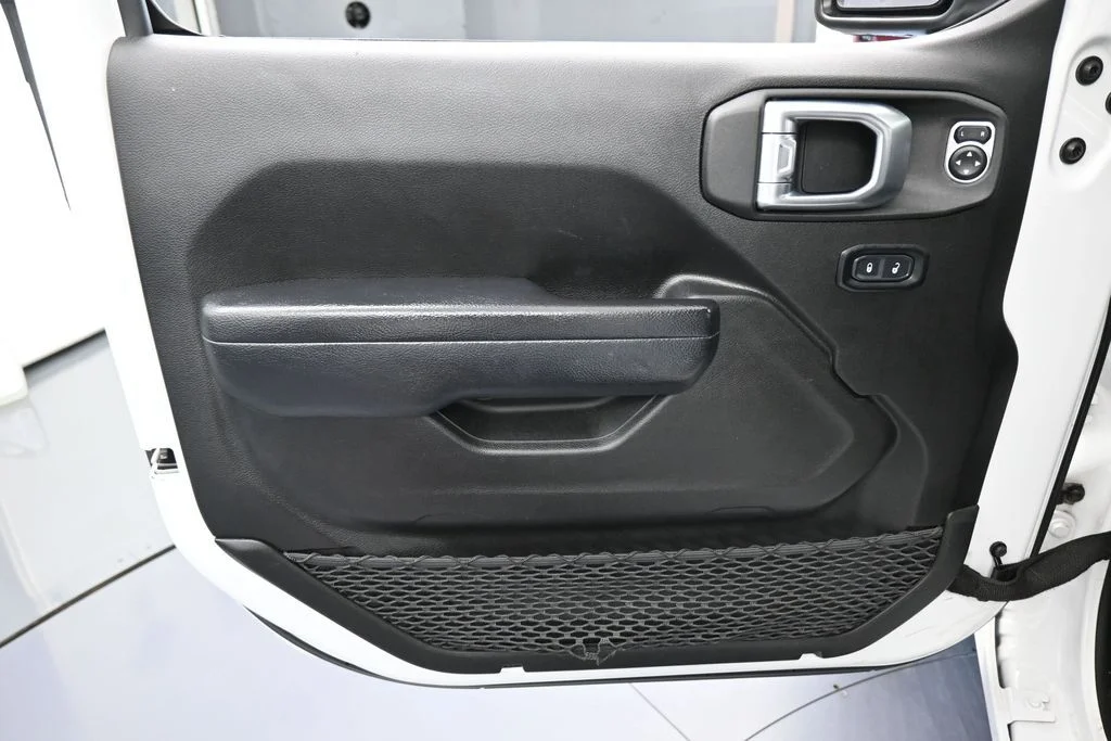 Used 2024 Bright White Clearcoat Jeep Sport S image 12