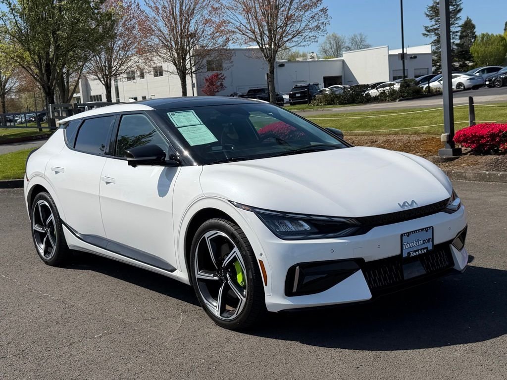 Used 2024 Snow White Pearl Kia GT image 1