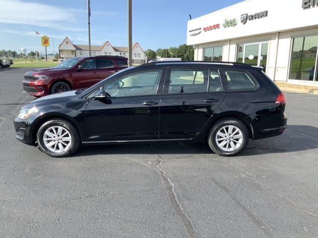 Used 2017 Volkswagen Golf SportWagen S with VIN 3VWC17AU7HM509108 for sale in Kansas City
