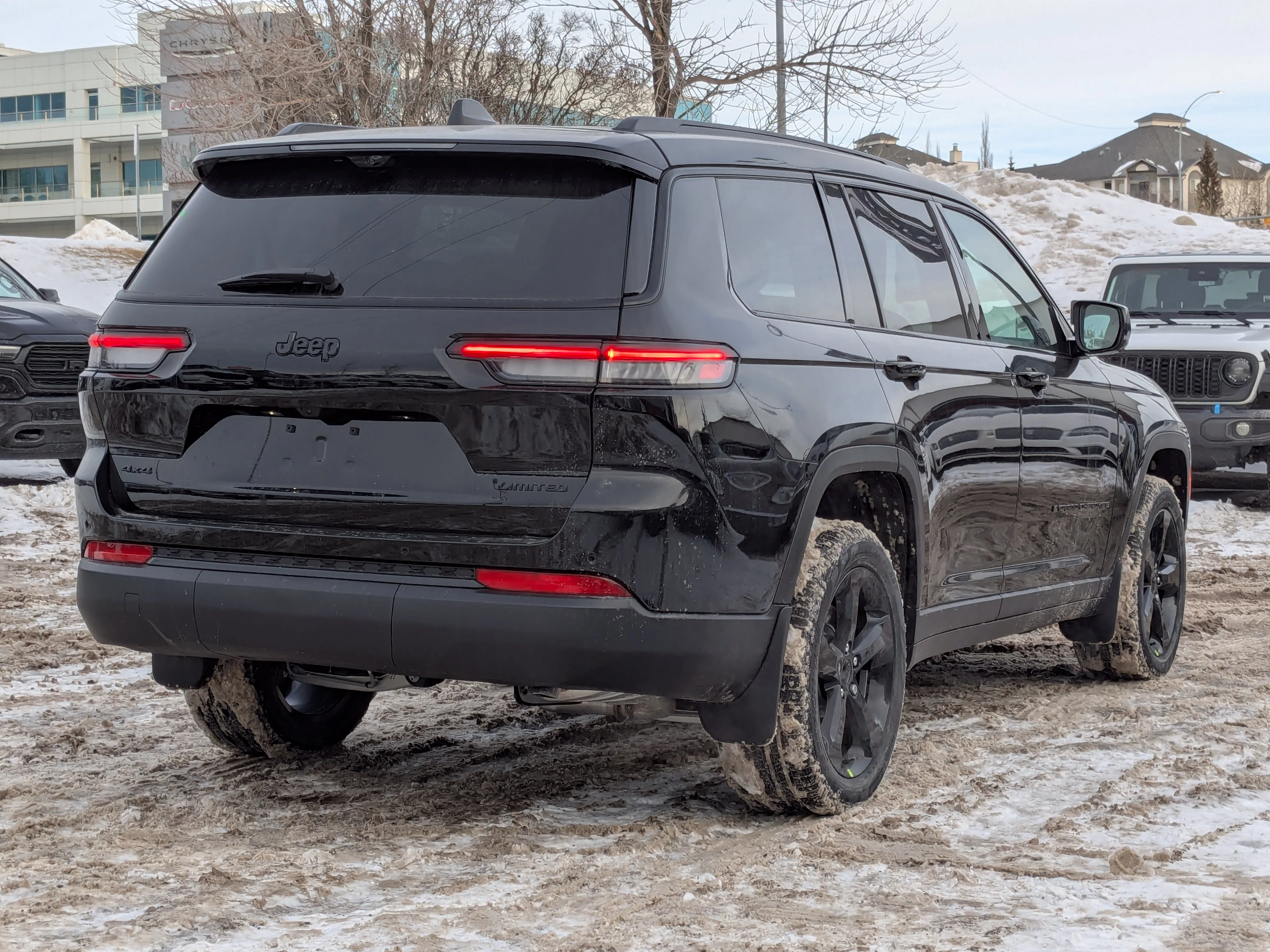 New 2025 Black Jeep Limited - - Dual-Pane Sunroof - Black Appearance - Luxury Tech II - Remote Start & tons more! image 8