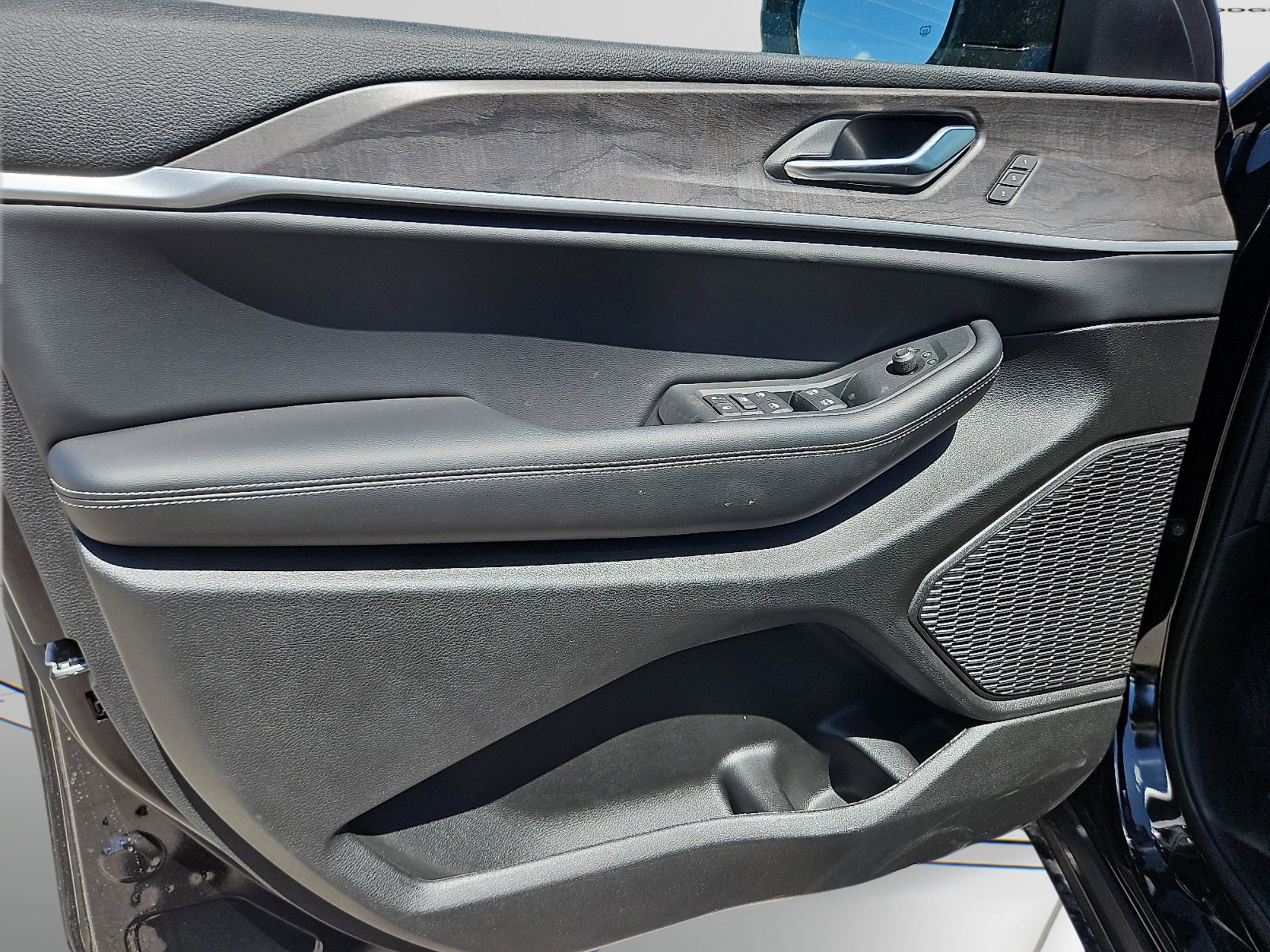 2025 Jeep Grand Cherokee L Limited - Photo 22
