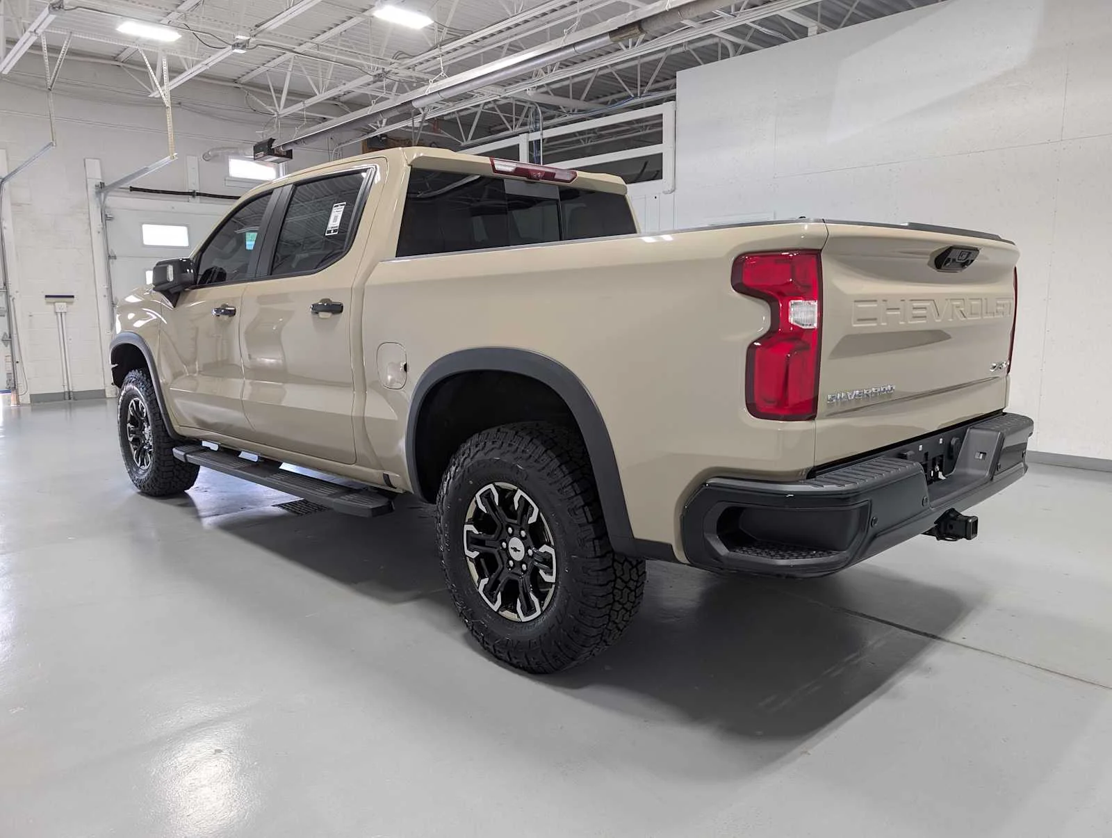 Used 2023 Sand Dune Metallic Chevrolet ZR2 image 10