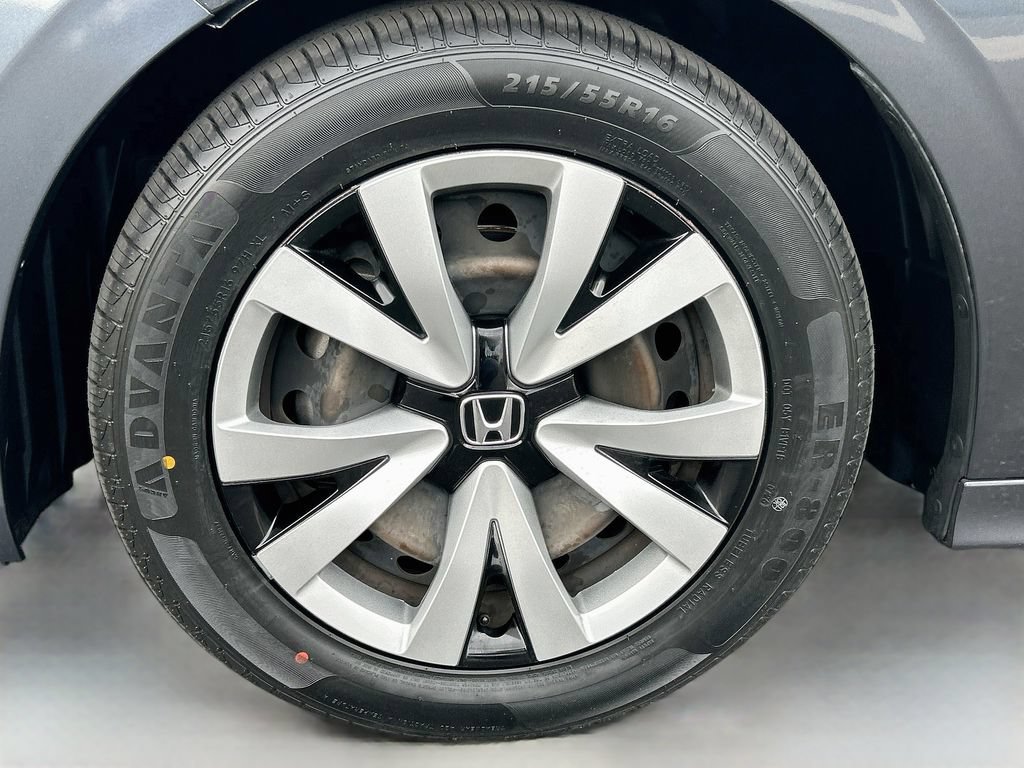 Certified Used 2022 Meteorite Gray Metallic Honda LX image 57