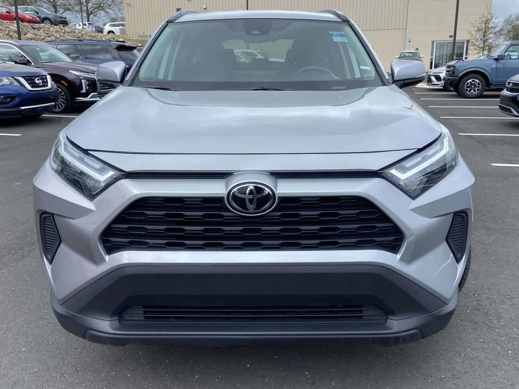 Used 2024 Silver Toyota XLE image 8