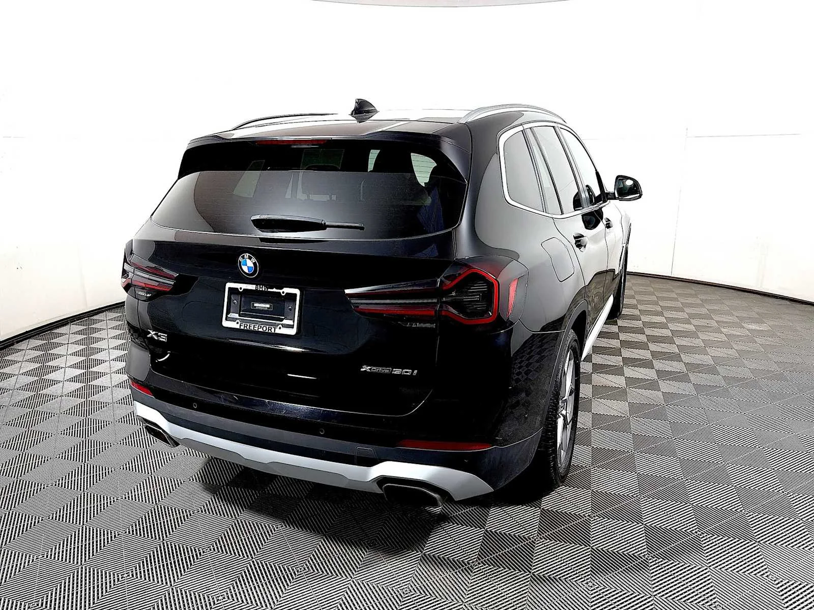 Certified Used 2023 Jet Black BMW xDrive30i image 6
