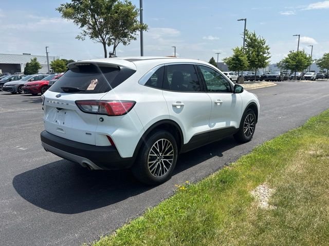 Used 2021 White Ford SE image 5