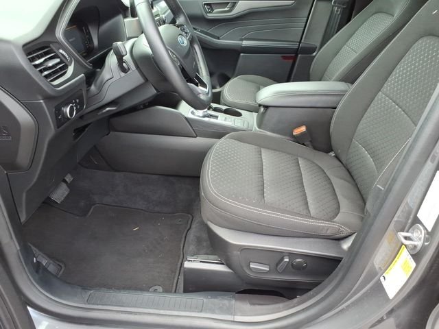 Used 2023 Gray Ford Active image 18