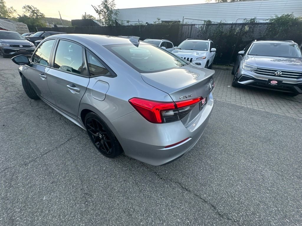 Used 2024  Honda Sport image 4
